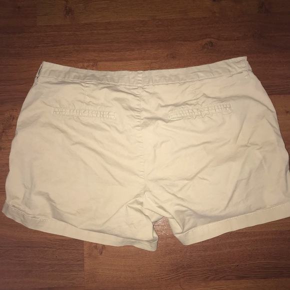 🩳Old Navy Shorts 🩳 - Picture 2 of 3